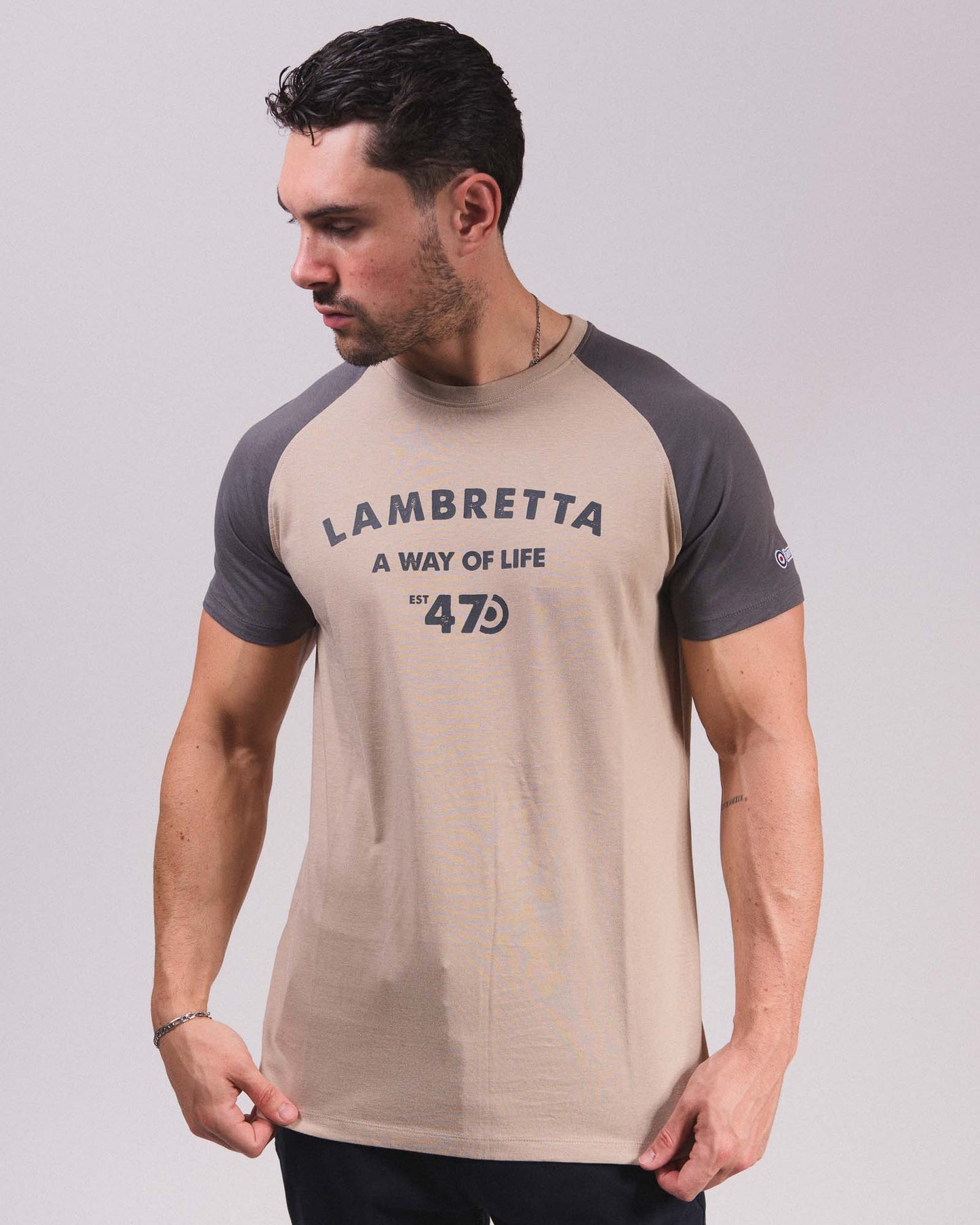 Raglan 47 Tee